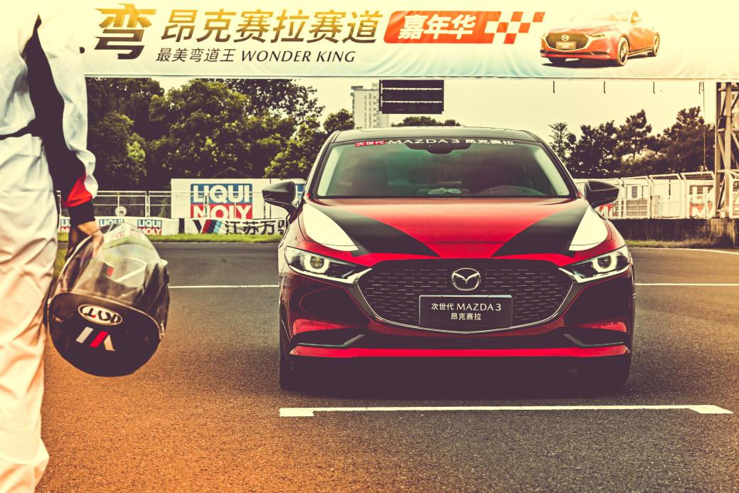 弯道快，才是真的快！次世代MAZDA3昂克赛拉展现“最美弯道王”风采